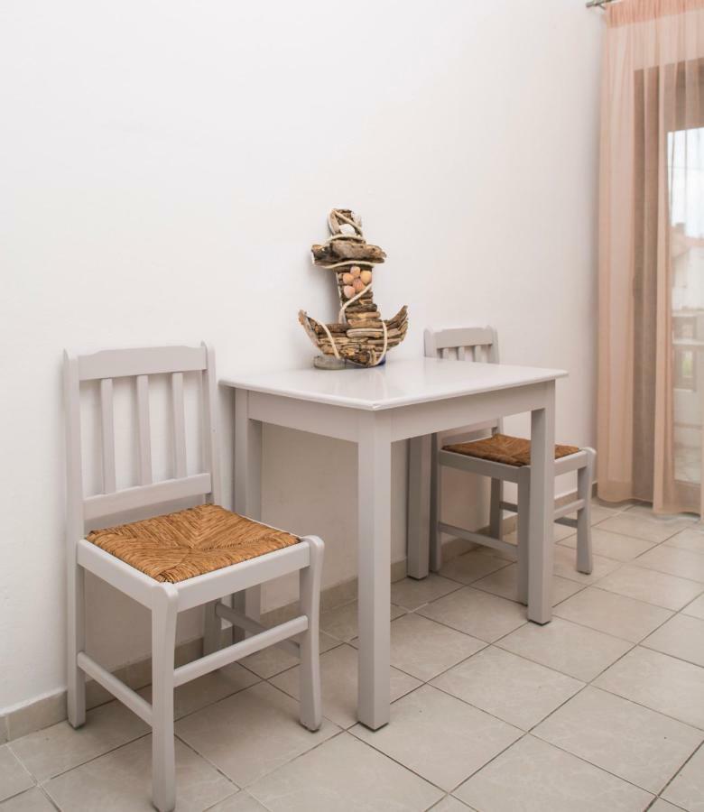 Yannis Apartments Afytos Esterno foto